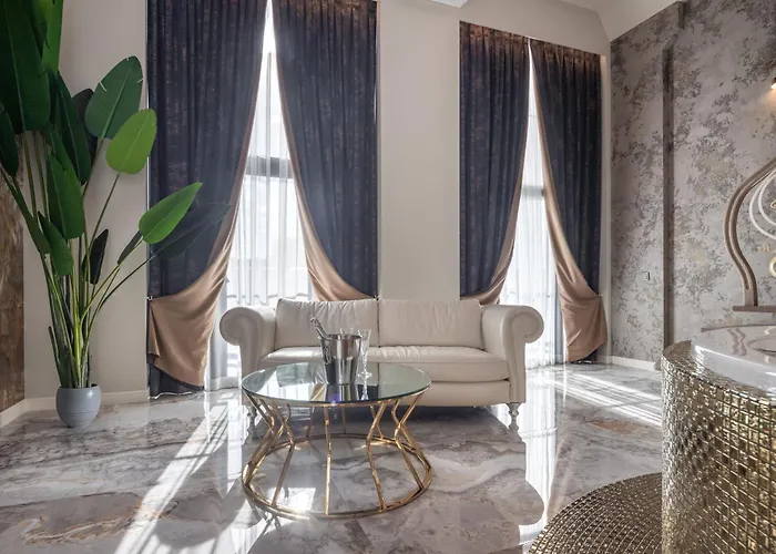 Jacuzzi Exotica Apartment